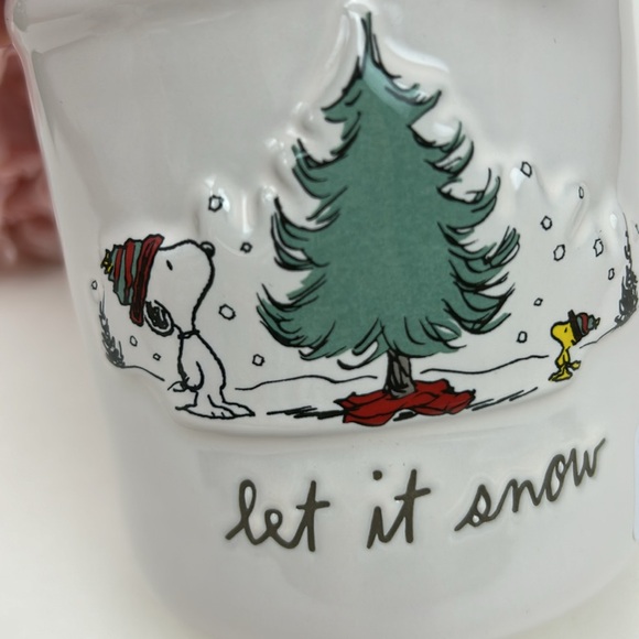 Snoopy ceramic jar with lid NWT Christmas raised design Rae Dunn - Picture 12 of 12